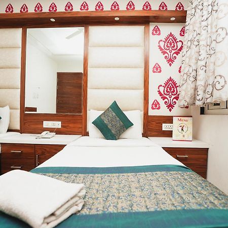 Hotel Kabir Palace Karol Bagh نيودلهي المظهر الخارجي الصورة