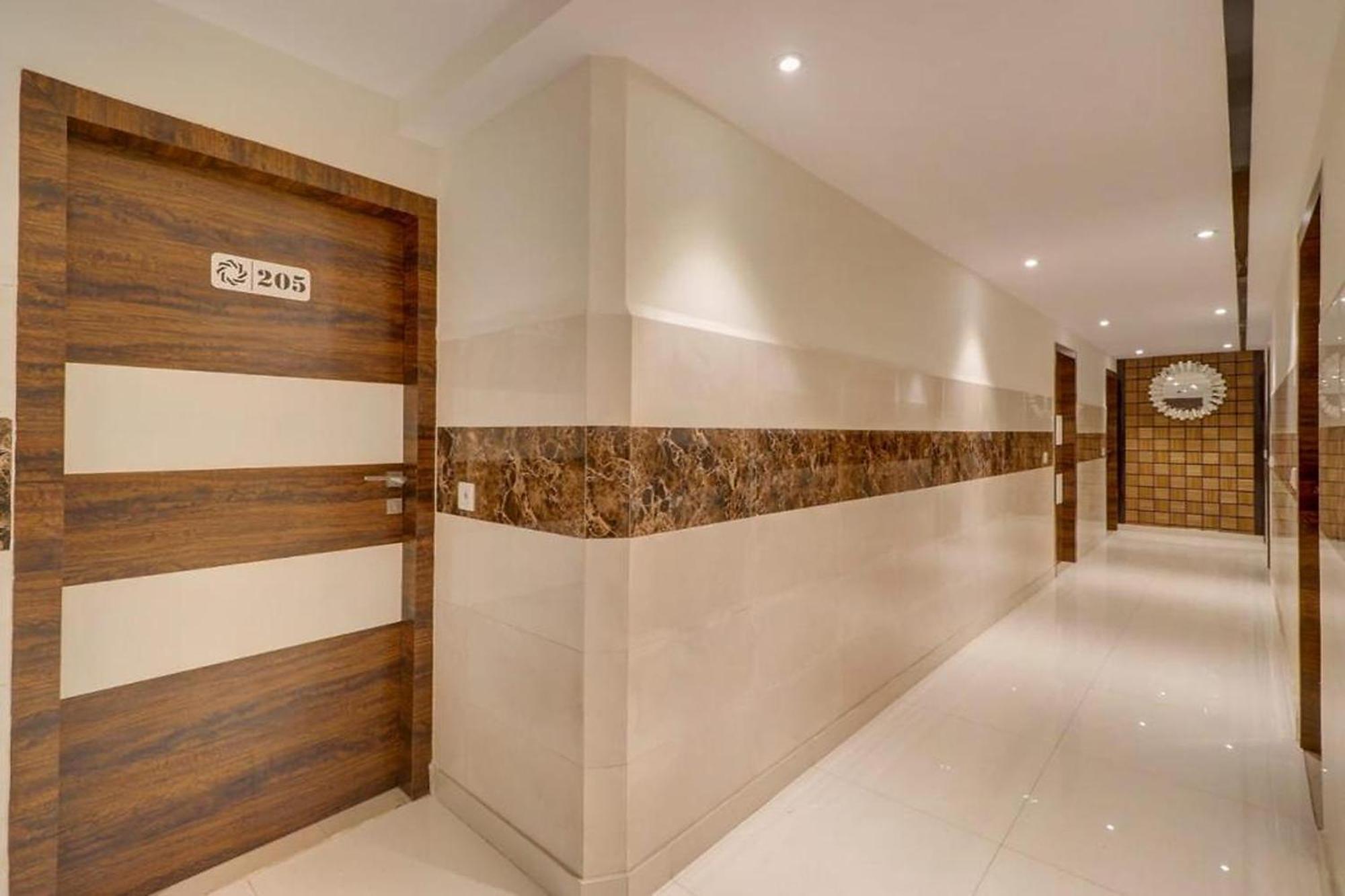 Hotel Kabir Palace Karol Bagh نيودلهي المظهر الخارجي الصورة